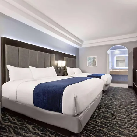 Days Inn & Suites By Wyndham Houston Hobby Airport Esterno foto