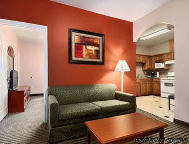 Days & By Wyndham Hobby Airport Hotel Houston