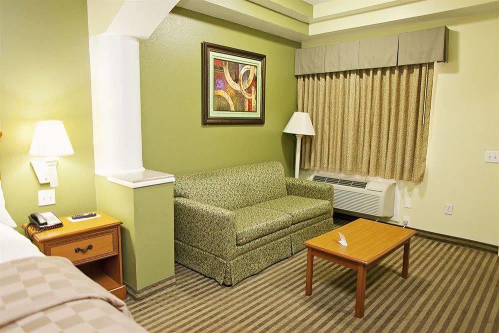 Days & By Wyndham Hobby Airport Houston