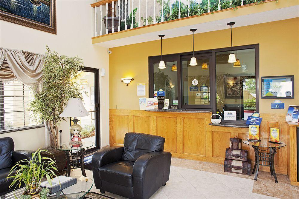 Days & By Wyndham Hobby Airport 3*
